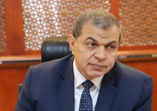 وزير القوى العاملة 