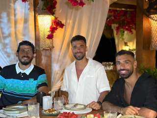 صور :محمد صلاح والسعيد وحجازى فى الغردقة
