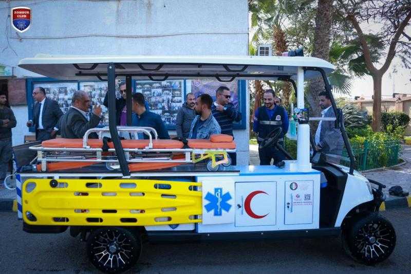نادي الزهور يقدم أول جولف كار إسعاف مجهز