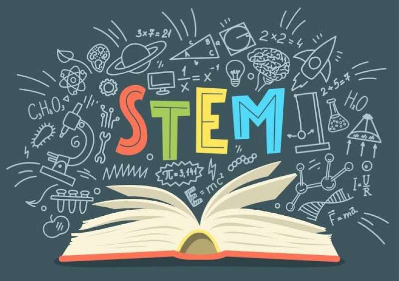 مدارس المتفوقين في العلوم والتكنولوجيا STEM