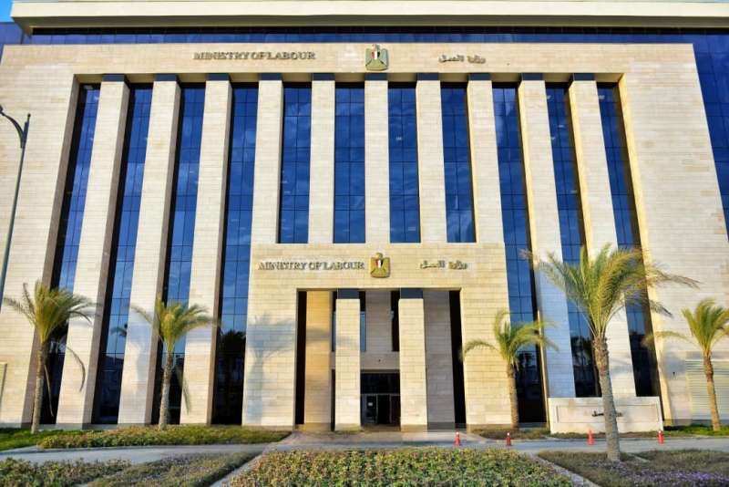 وزارة العمل تعلن عن وظائف بشرم الشيخ