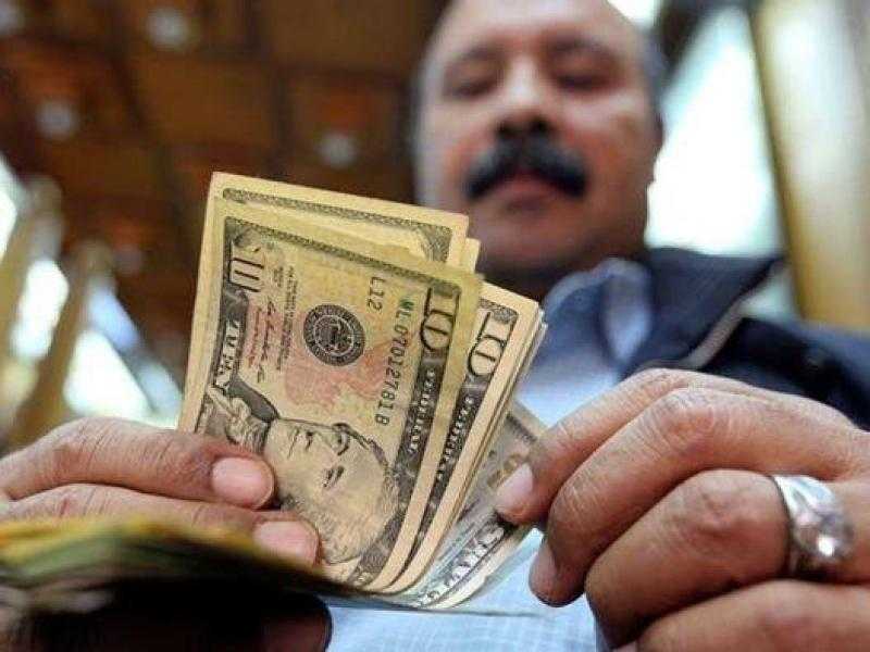 الأموال الساخنة ترجع للسوق المصري.. 775.4 مليون دولار مشتريات العرب والأجانب في يوم واحد