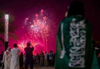 تأجيل الألعاب النارية وعروض الدرون في السعودية.. موعد جديد ينتظر الجمهور