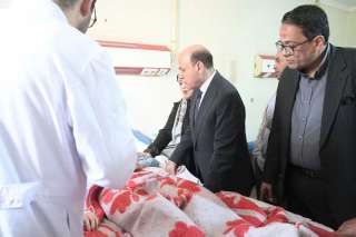 محافظ الغربية يتفقد مصابي حادث طريق حانوت – سنباط ويوجه بتوفير الرعاية الصحية والإعانات العاجلة