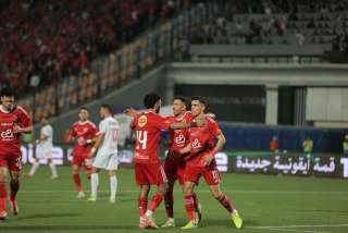 خطر يهدد استقدام حكام أجانب لمواجهة الأهلي والزمالك بالدوري