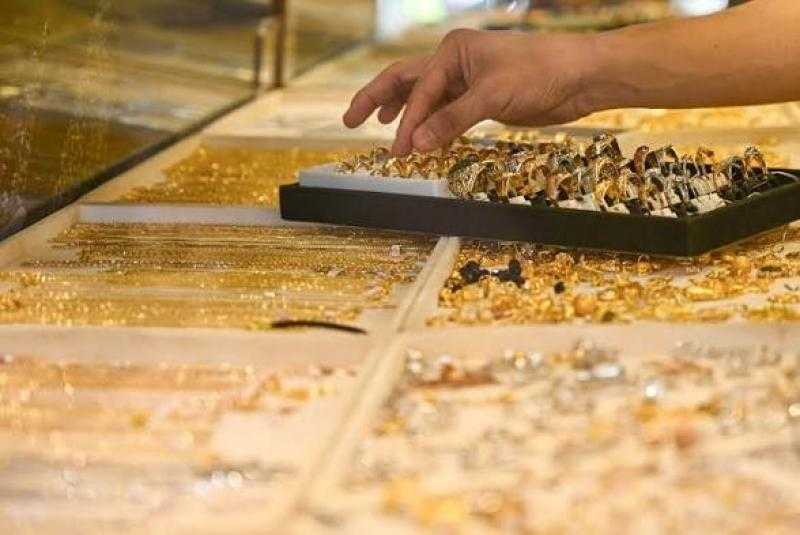 الذهب يفاجئ المصريين بزيادة جديدة.. عيار 21 يسجل 6150 جنيهًا