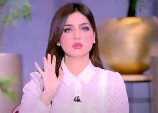 ياسمين عز: البنزين كده كده هيغلى.. ماتطلبيش من جوزك خروجات ومشاوير