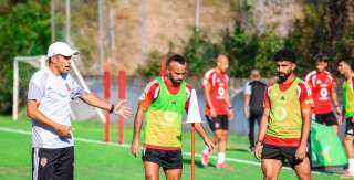 الأهلي يحسم قائمة الراحلين قبل انتقالات يناير