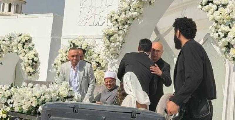 فرحة في عائلة التوأم حسن.. إبراهيم يحتفل بعقد قران نجله بحضور حسام ووليد صلاح الدين