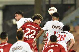 الأهلي يخطف التقدم من الزمالك في الشوط الأول بهدف محمد هاني.. صور