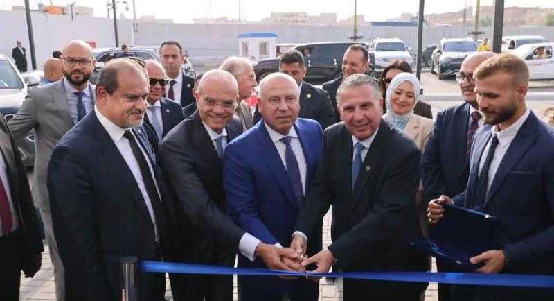 تنفيذ ا توجيهات رئيس الجمهورية وزير النقل يفتتح ميناء العامرية الجاف بالإسكندرية باستثمارات 700 مليون جنيه..