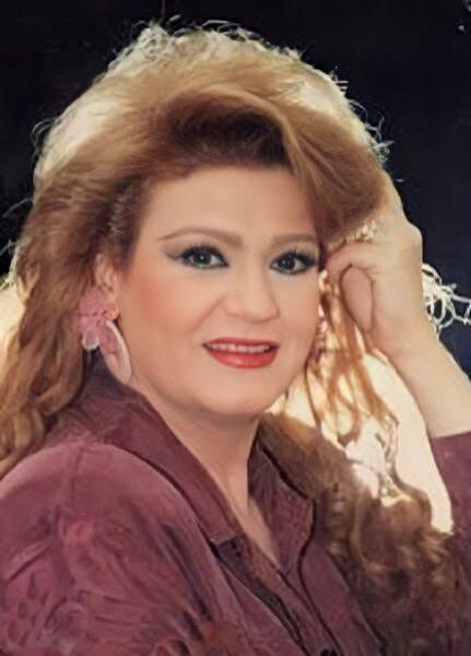 الفنانة ميمي جمال