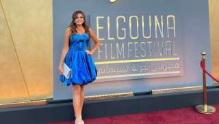 جدل وتساؤلات وراء غياب الفنانة بشرى عن مهرجان الجونة السينمائي