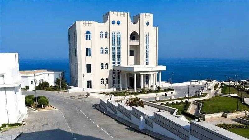 تصعيد خطير في اليمن.. هجوم على قصر معاشيق وتحركات دولية وسط اتساع المواجهة بين الحوثيين والسعودية