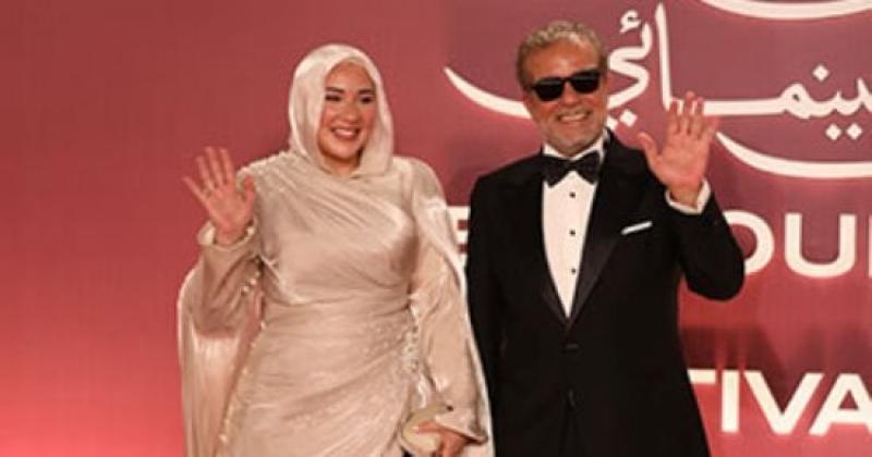 شريف منير وأسما