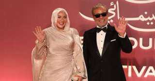 شريف منير وابنته أسما يخطفان الأضواء في مهرجان الجونة.. ماذا فعلا؟