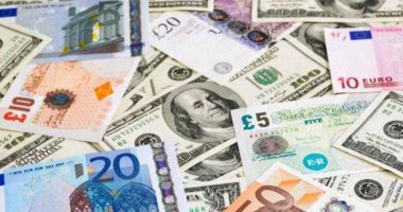 الأجانب والعرب يسجلون صافي بيع بقيمة 245.4 مليون دولار بأدوات الدين الحكومية المصرية