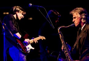 THE DIRE STRAITS EXPERIENCE
