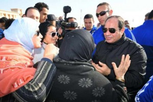 السيسي يلتقي بأهالي طلبة كلية الشرطة