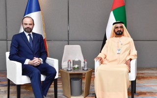 الشيخ محمد بن راشد ورئيس وزراء فرنسا فى مؤتمر دبى