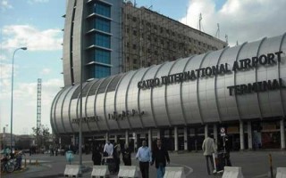مطار القاهرة الدولى 
