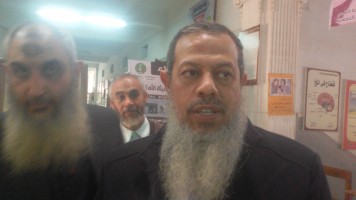 أعضاء حزب النور يتوافدون على لجان الانتخابات 