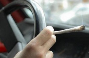 تعاطى أثناء القيادة_أرشيفية
