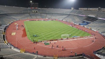 استاد القاهرة