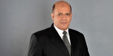 النائب طارق متولي